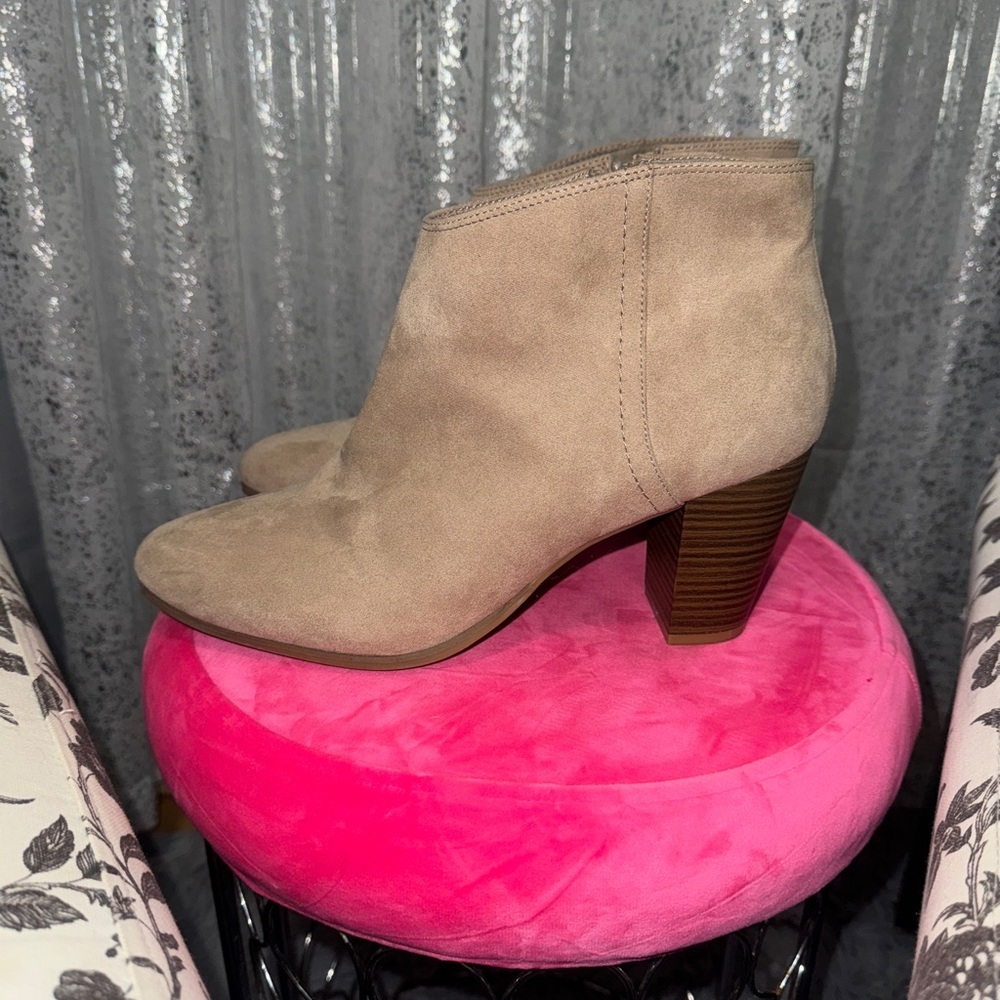Old Navy Tan Ankle Booties Suede Slip-On